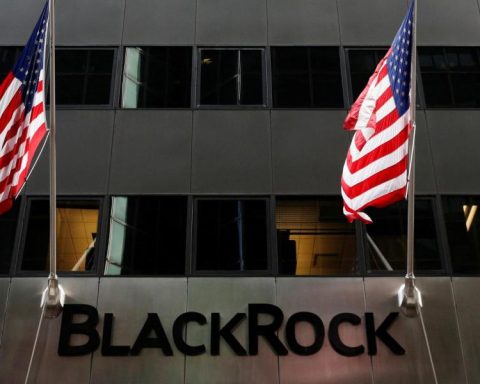 What are BlackRock's bets for the US market by 2025?