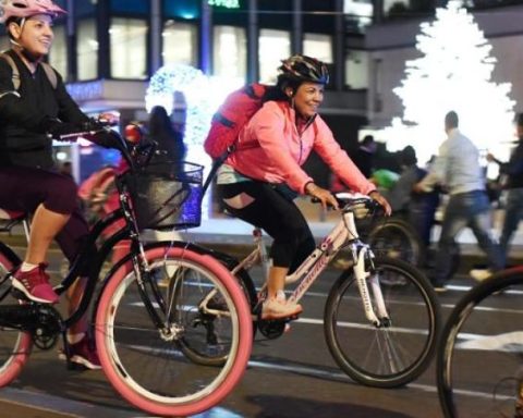 When will the next night cycle path be in Bogotá? Schedules and street closures