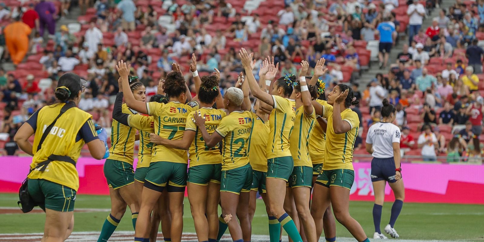 Women's rugby team starts world tour with ninth place