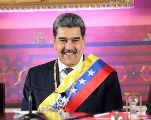 AN receives Maduro to hear Message to the Nation