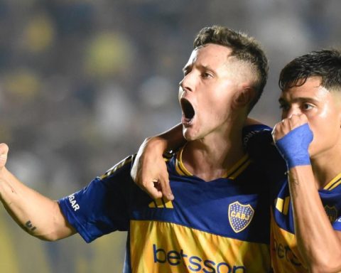 Ander Herrera debuts in Boca with authority and wisdom