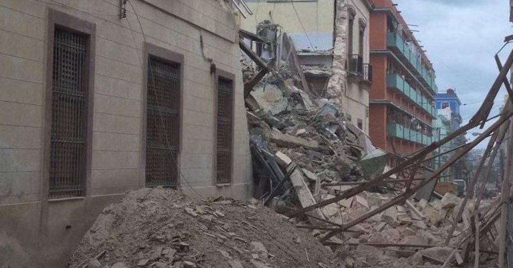 Another collapse, this time outside, in the ruinous Higher Institute of Design in Havana