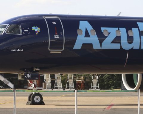 Azul suspends operations in 12 Brazilian cities