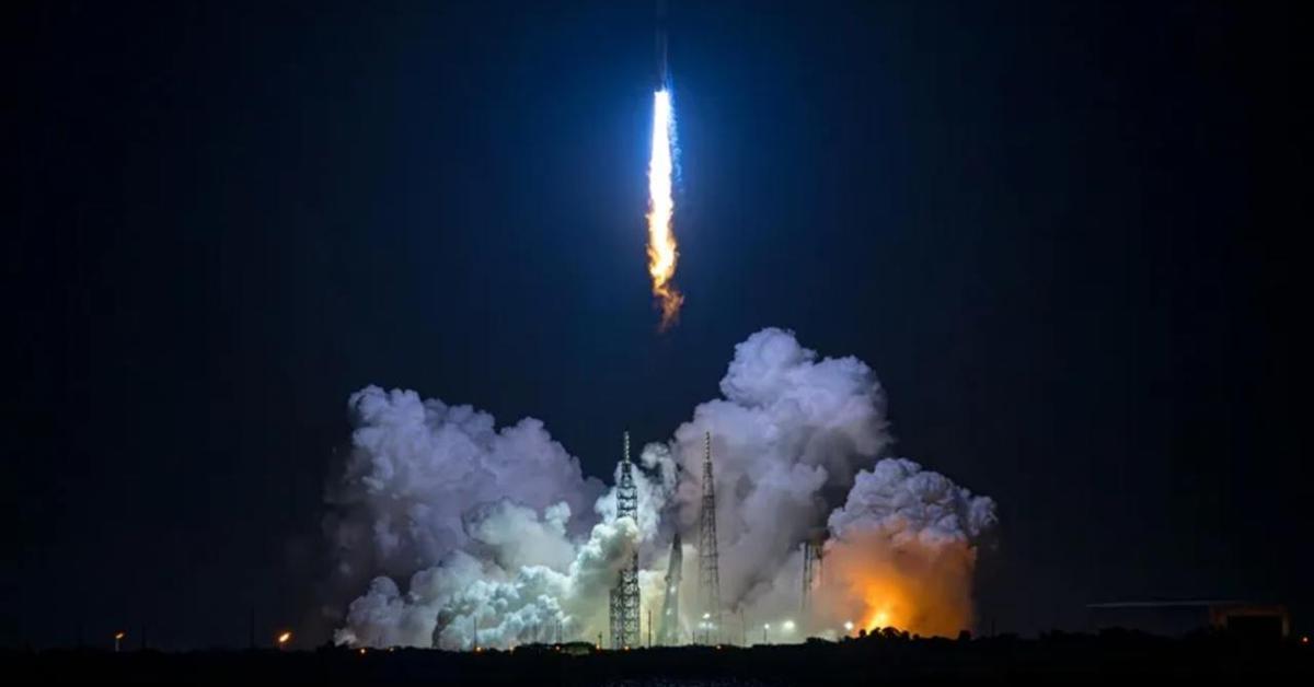 Bezos accelerates space competition with Musk with the success of his New Glenn rocket