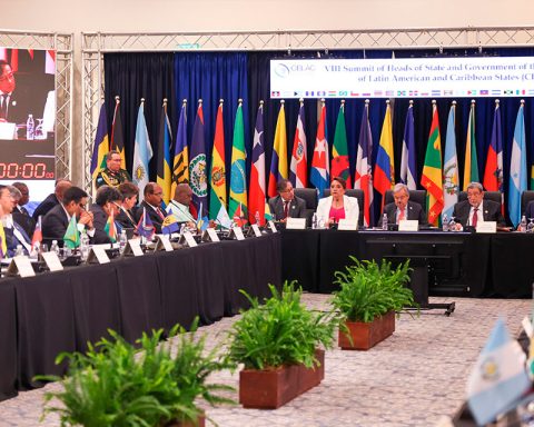 Celac called an extraordinary meeting for #30Jan after "impasse" between Trump and Petro