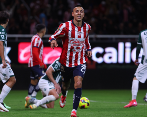 Chivas beat Santos Laguna 1-0 at the start of the Clausura 2025 of the MX League