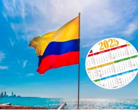 Calendario y bandera de Colombia.