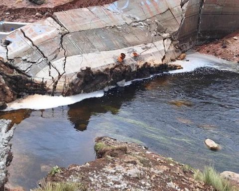 Concepción: Three months after inauguration, the dam collapses in Quero