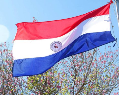 Congress of Paraguay endorses Santiago Peña's decision to support González Urrutia