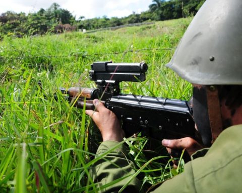 Cuba carries out military exercise to “raise readiness for defense”