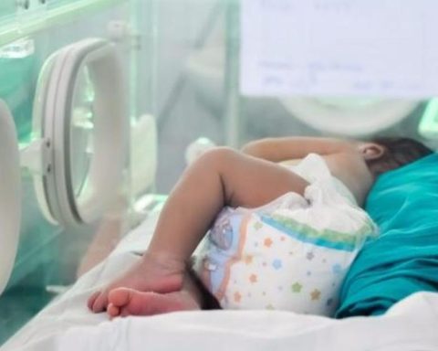 Cuba stabilizes the infant mortality rate at 7.1, but the maternal mortality rate rises