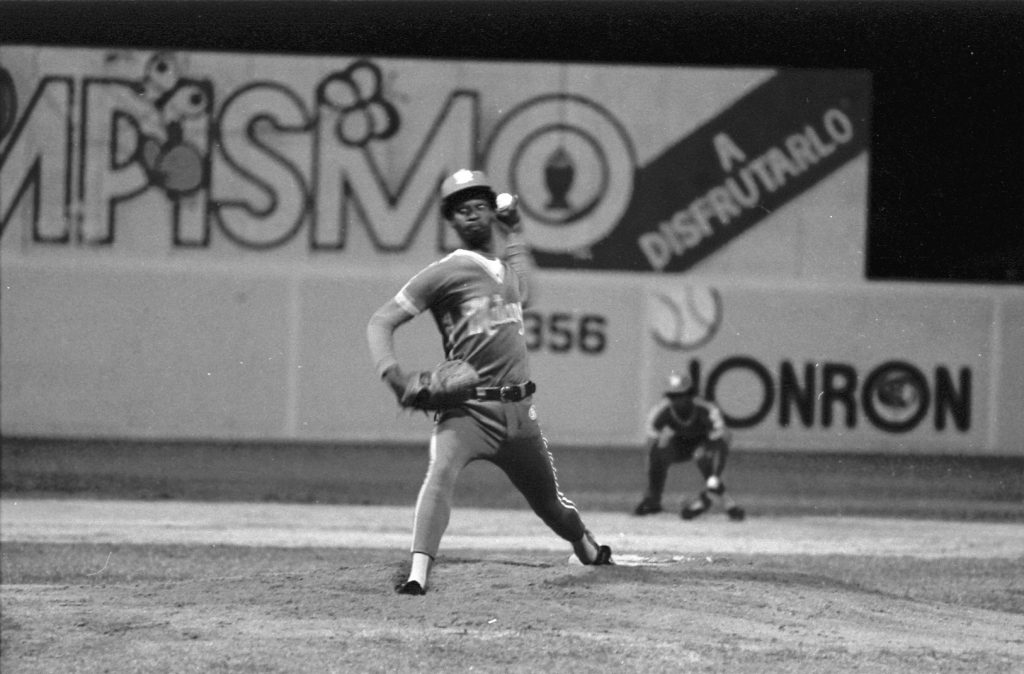 Cuban mourning baseball for the death of Jorge Luis Valdés