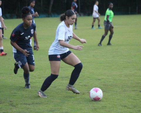 Cubanas win before crucial shock in Concacaf tournament