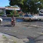 Deterioration of V Centenario Avenue due to sanitary leak