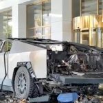 Driver of vehicle that exploded in front of hotel in Las Vegas left two letters criticizing the government