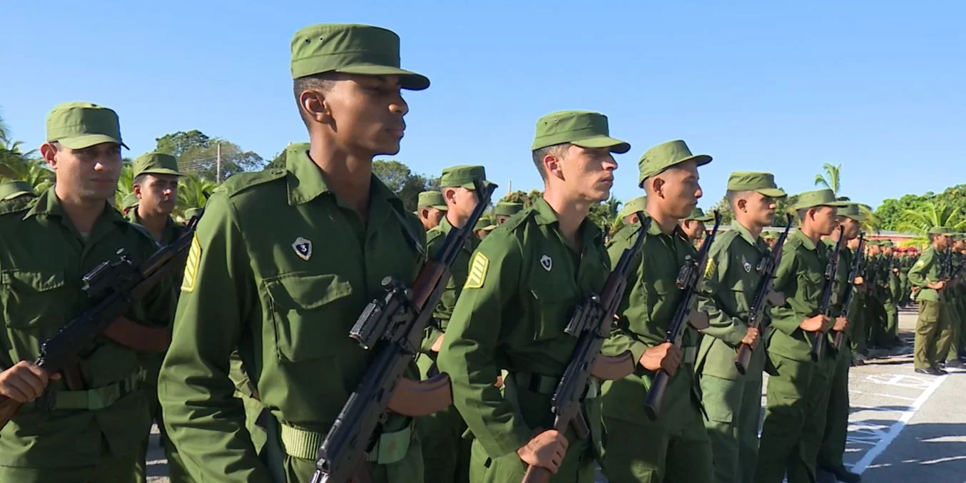 Jóvenes cubanos obligados a cumplir el Servicio Militar Activo (SMA)