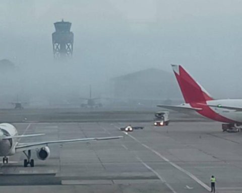 Flights to Bogotá suspended due to 'zero' visibility and bad weather: what is known