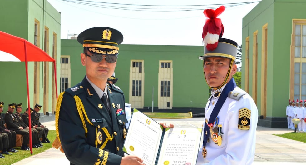 Gerson Menéndez: The Huancaíno who received the Sword of Honor at the Chorrillos Military School