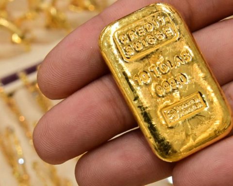 Gold achieves historical maximum by demand for refuge before Trump tariffs on Saturday