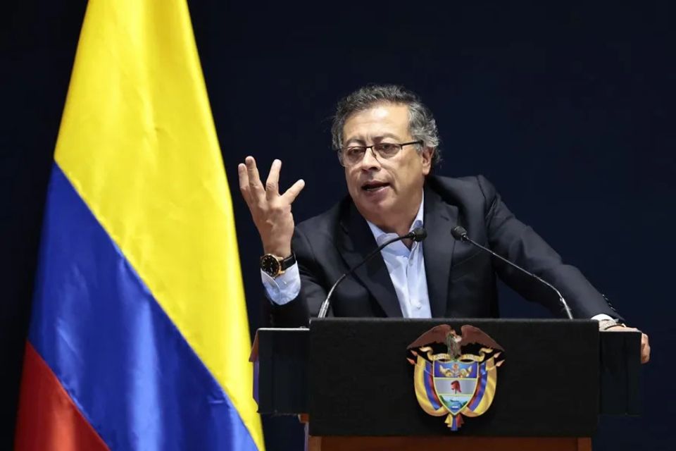 Gustavo Petro, Colombia