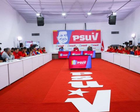 Hair: Psuv must adapt to communal circuits