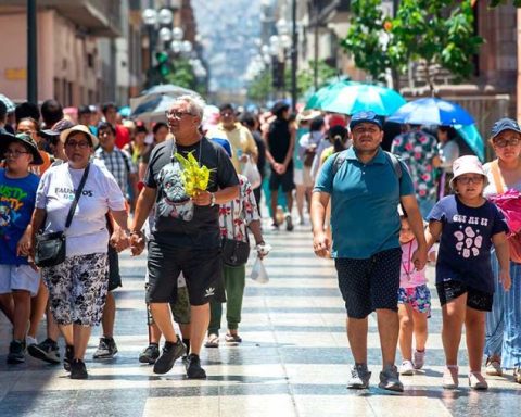 La institución instó a la ciudadanía a estar alerta y acatar las instrucciones emitidas para mitigar posibles riesgos.