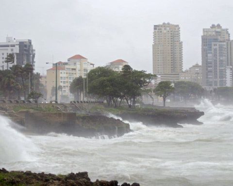 Panamá tiene soberanía “innegable” sobre el Canal, dice Almagro