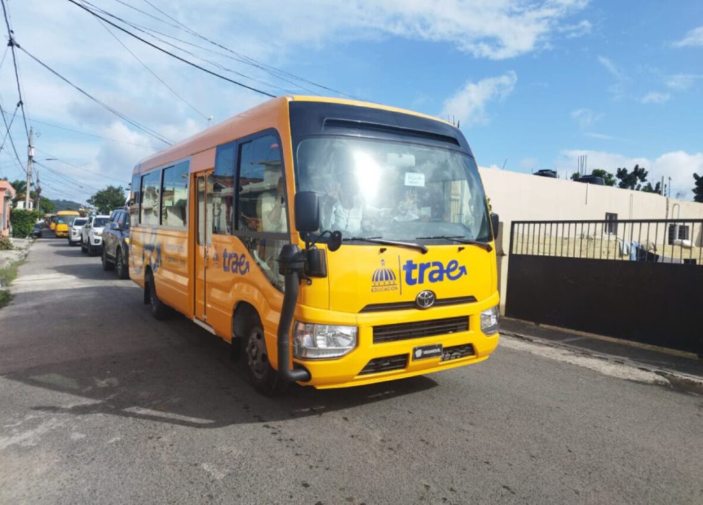 Trae implementará aplicación para monitorear en tiempo real el transporte escolar