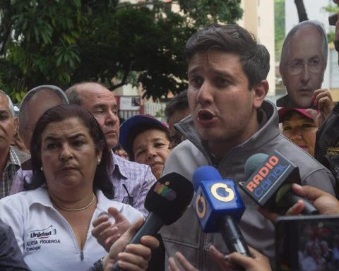 Jesús Armas is denied the right to visits and private defense after more than 40 days in prison