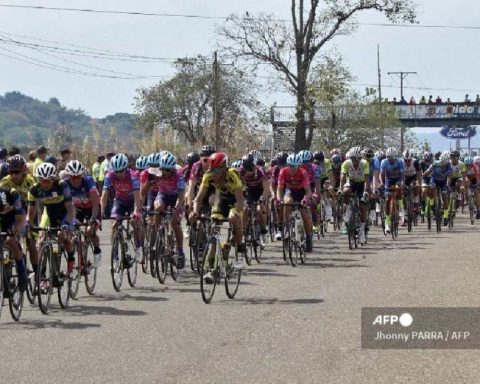 Jhonny Araujo triumphs in the first stage of the Vuelta al Táchira; there is already a top 5