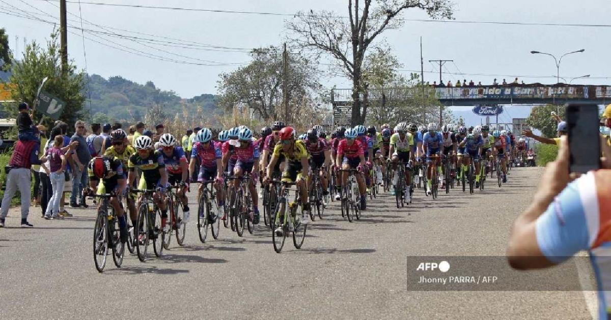 Jhonny Araujo triumphs in the first stage of the Vuelta al Táchira; there is already a top 5