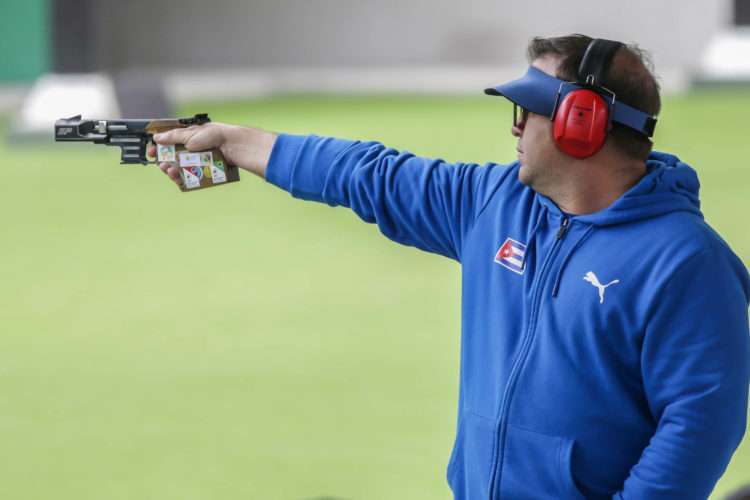 El cubano Leuris Pupo, doble medallista olímpico. Foto: PL.  Foto Roberto Morejón/JIT/Archivo