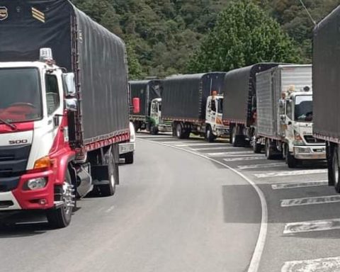 Multiple truck drivers unions will not join, for now, the new strike