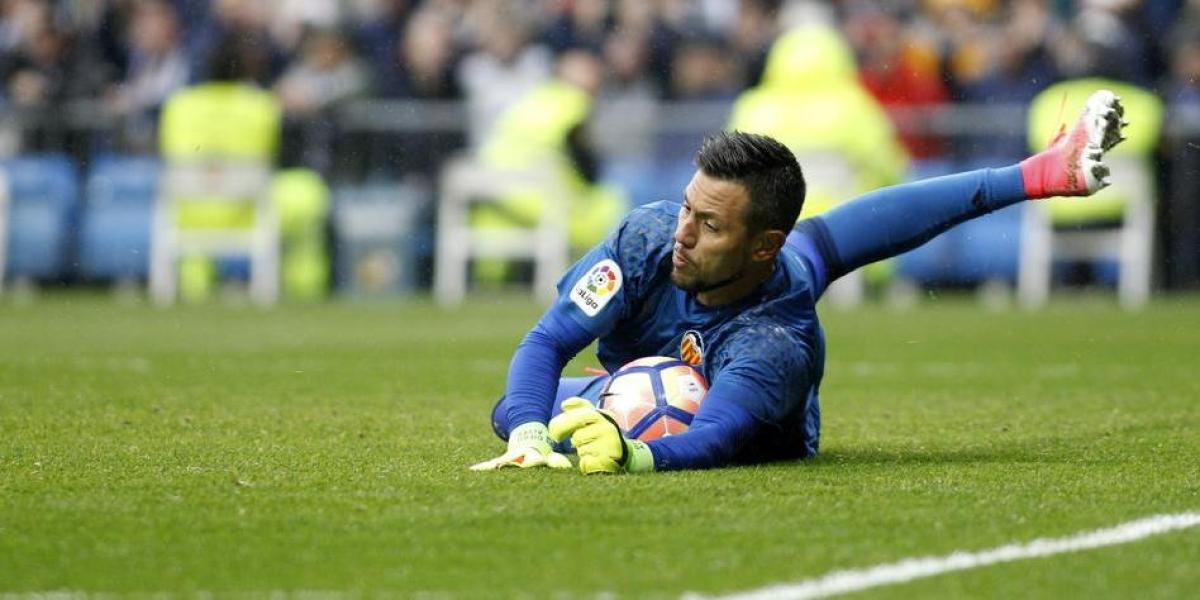 Penalty saver Diego Alves retires at 39