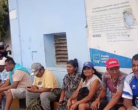 Piura: More than 2,000 fishermen live a drama for not working due to the oil spill