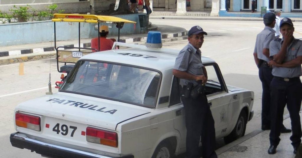 Police disarticulates a band that stole motorcycles in the blind of Ávila