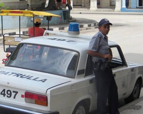 Police disarticulates a band that stole motorcycles in the blind of Ávila