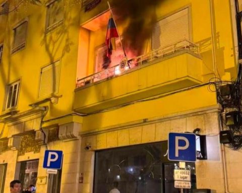 Portugal condemns arson attack on the Venezuelan consulate in Lisbon