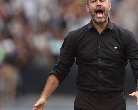 Portuguese coach Artur Jorge leaves command of Botafogo