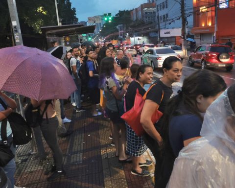 Rain leaves 179 thousand properties without electricity in São Paulo