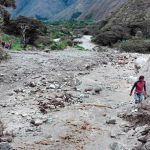 Rains block road in Huancabamba