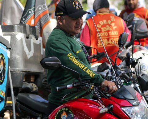 SP: 99 files writ of mandamus to maintain motorcycle taxi service