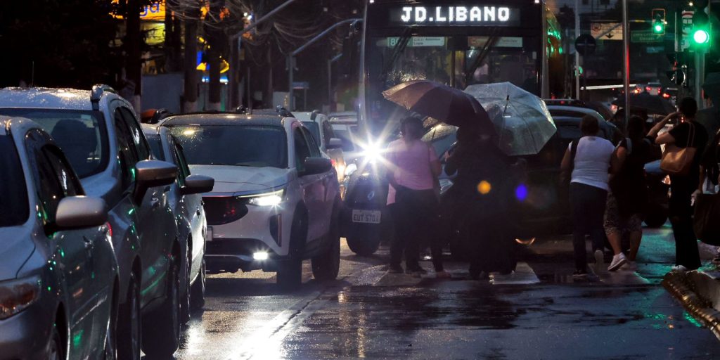 São Paulo still records flooding and intense traffic after temporal