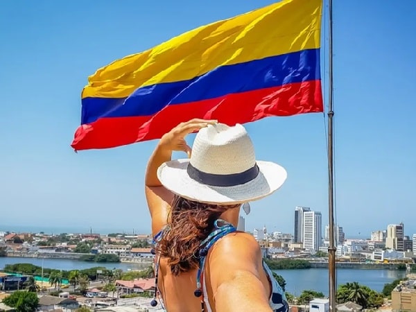 Estudio revela de dónde son los viajeros que más visitan Colombia; más de 6 millones llegaron en 2024.