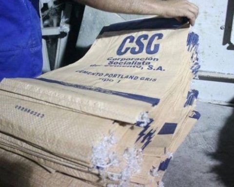 Talcual verifies | What is the volume of cement production in Venezuela?