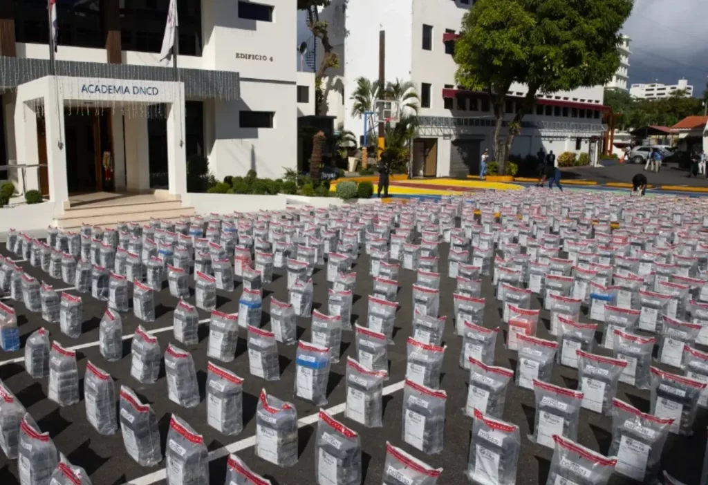 The 9.8 tons of coca arrived through Bayahibe, La Romana and Pedernales