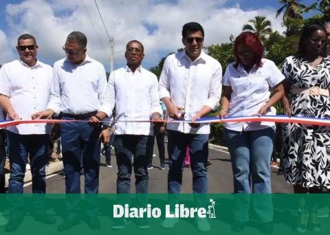 The Ministry of Tourism delivers work in Arroyo Barril, Samaná