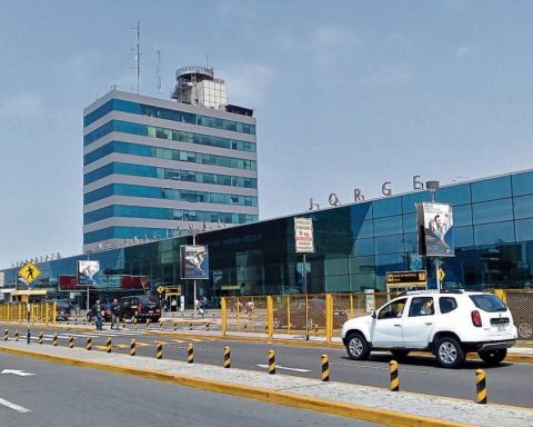 The inauguration of the new Jorge Chávez airport is postponed until March 30