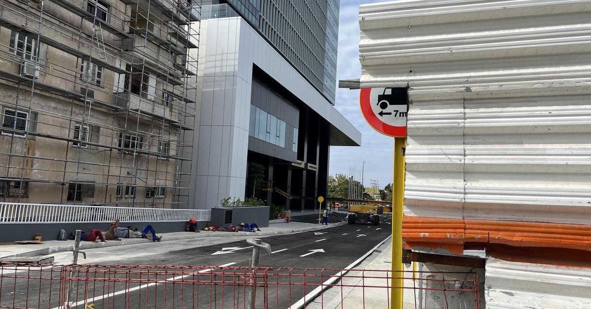 They delay the opening of the hotel in the controversial Torre K in Havana