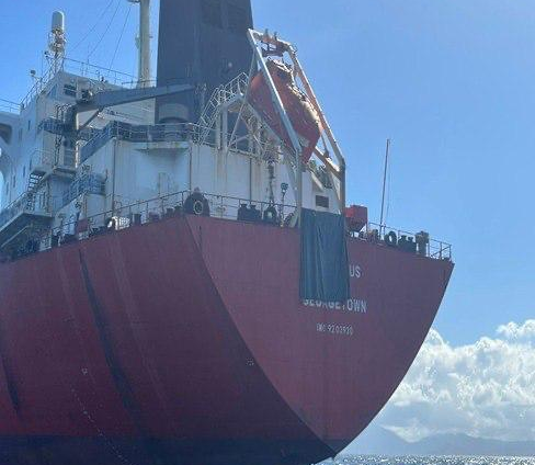 They detained a Guyanese vessel that entered Venezuelan waters without permission